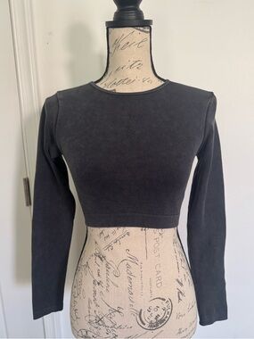 Ribbed Long-Sleeve Crop Top